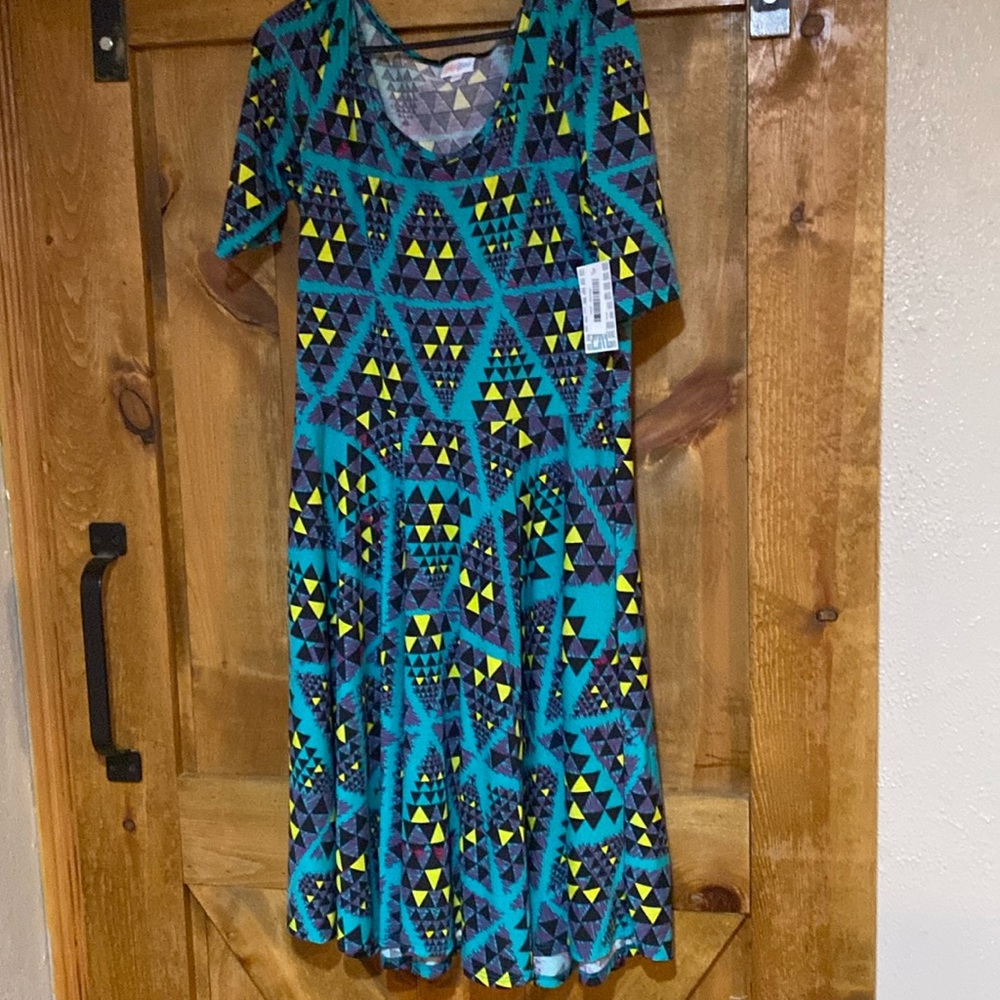 NWT LULAROE Nicole dress size 2XL.  Green with geometric patterns.